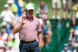 11-7-2013 Champions Tour 2013, US Senior Open Championship, Omaha Country Club, Omaha, NE, USA. 11-14 July Steve  Elkington of Australia holds his ball up after sinking his putt on seven during the first round.