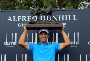 28-11-15 . European Tour 2016, Alfred Dunhill Championship, Leopard Creek CC, Malelane, South Africa. 26 - 29 Nov 2015. Charl  Schwartzel of South Africa, the winner with trophy after the final round.